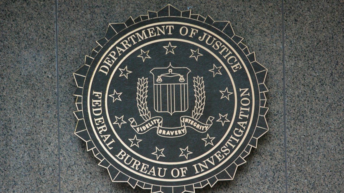 이민 심사 ‘사실상 중단’... 트럼프 행정부, FBI 신원조회 대폭 강화에 '발칵'